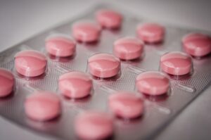 サプリと医薬品の違いをわかりやすく解説しますか？